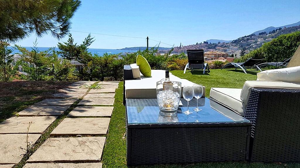 Cap Au Sud,Vue Panoramique Mer,Piscine マントン エクステリア 写真